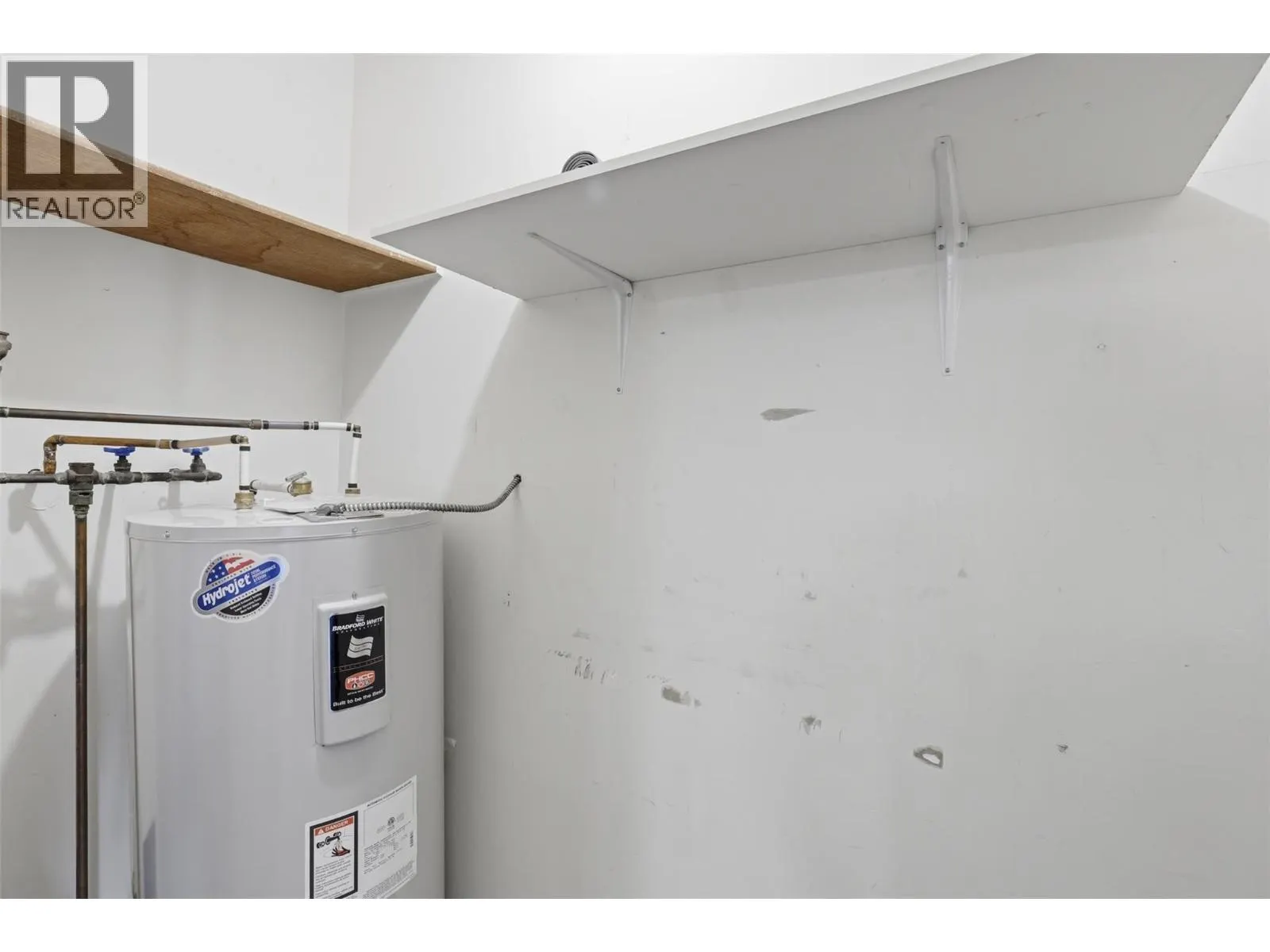 44 WHITESHIELD Crescent S Unit# 102