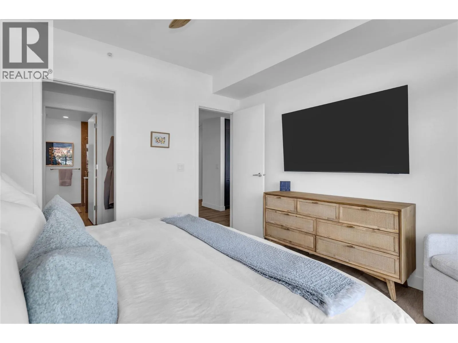 238 Leon Avenue Unit# 808