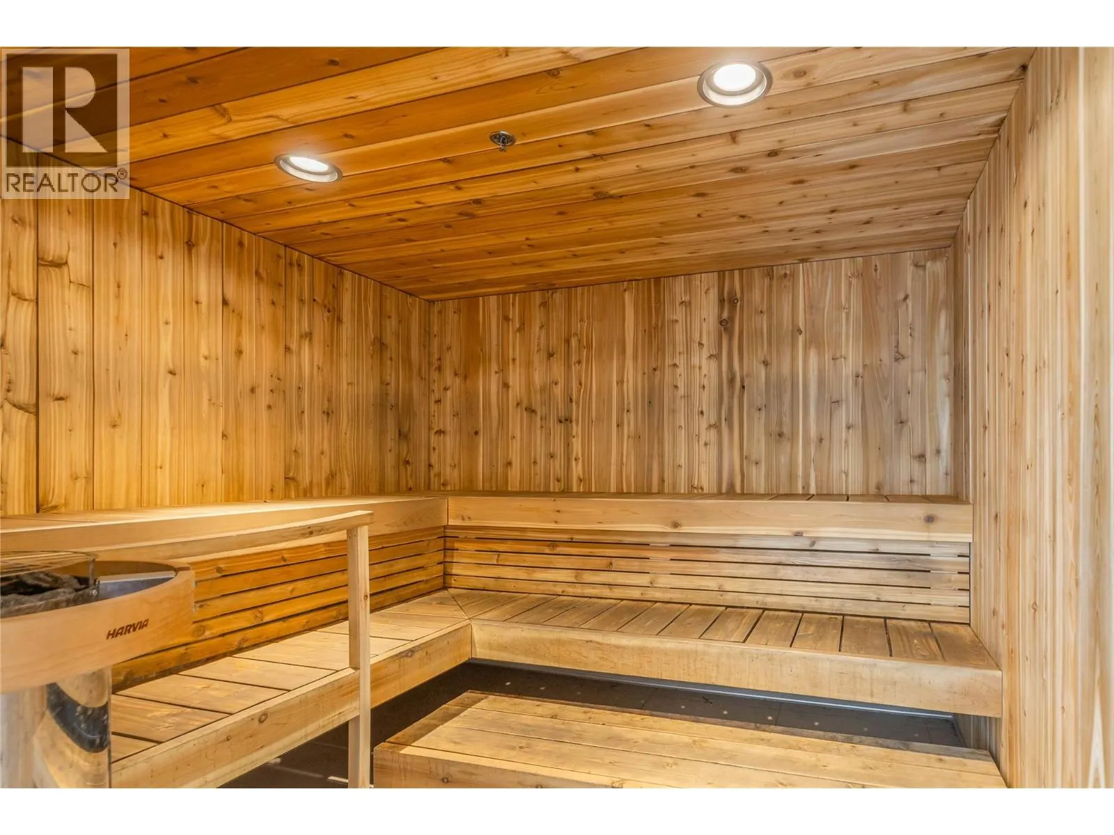 238 Leon Avenue Unit# 808