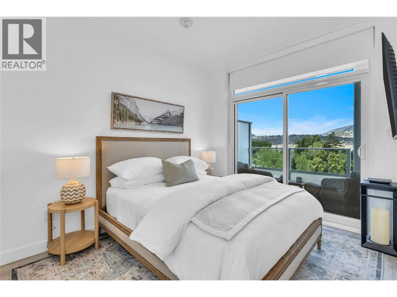 238 Leon Avenue Unit# 808
