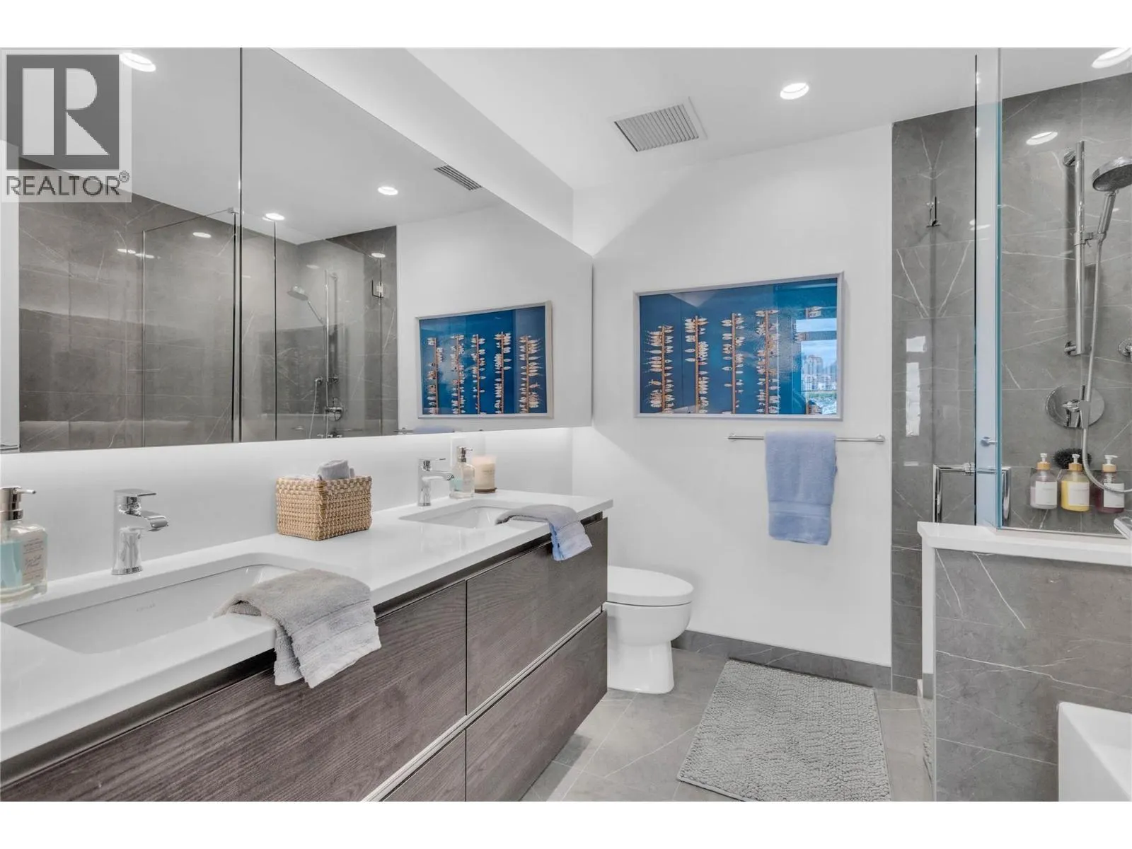238 Leon Avenue Unit# 808