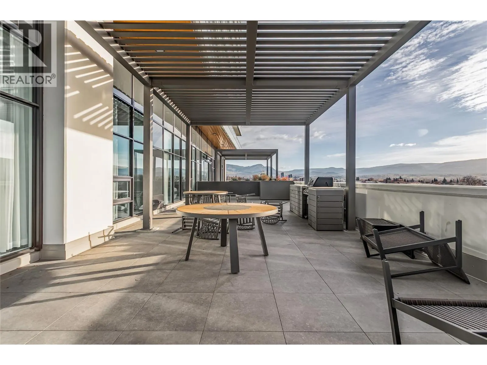 238 Leon Avenue Unit# 808