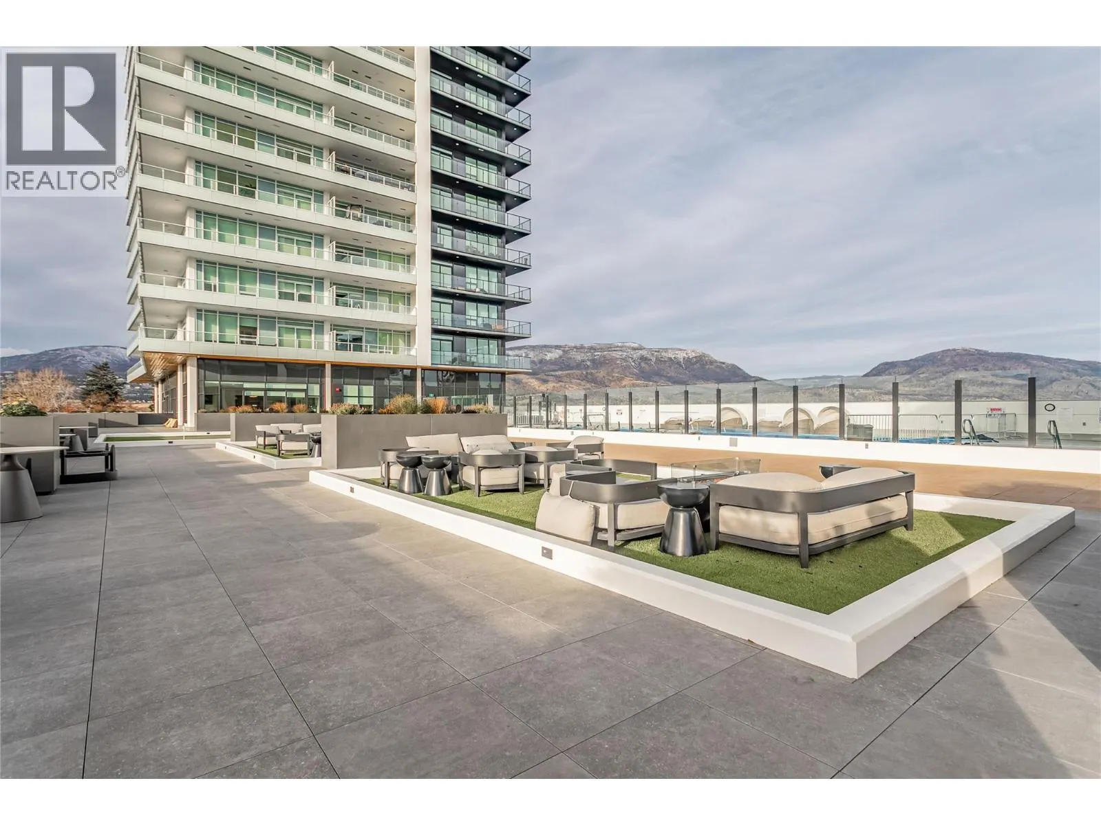 238 Leon Avenue Unit# 808