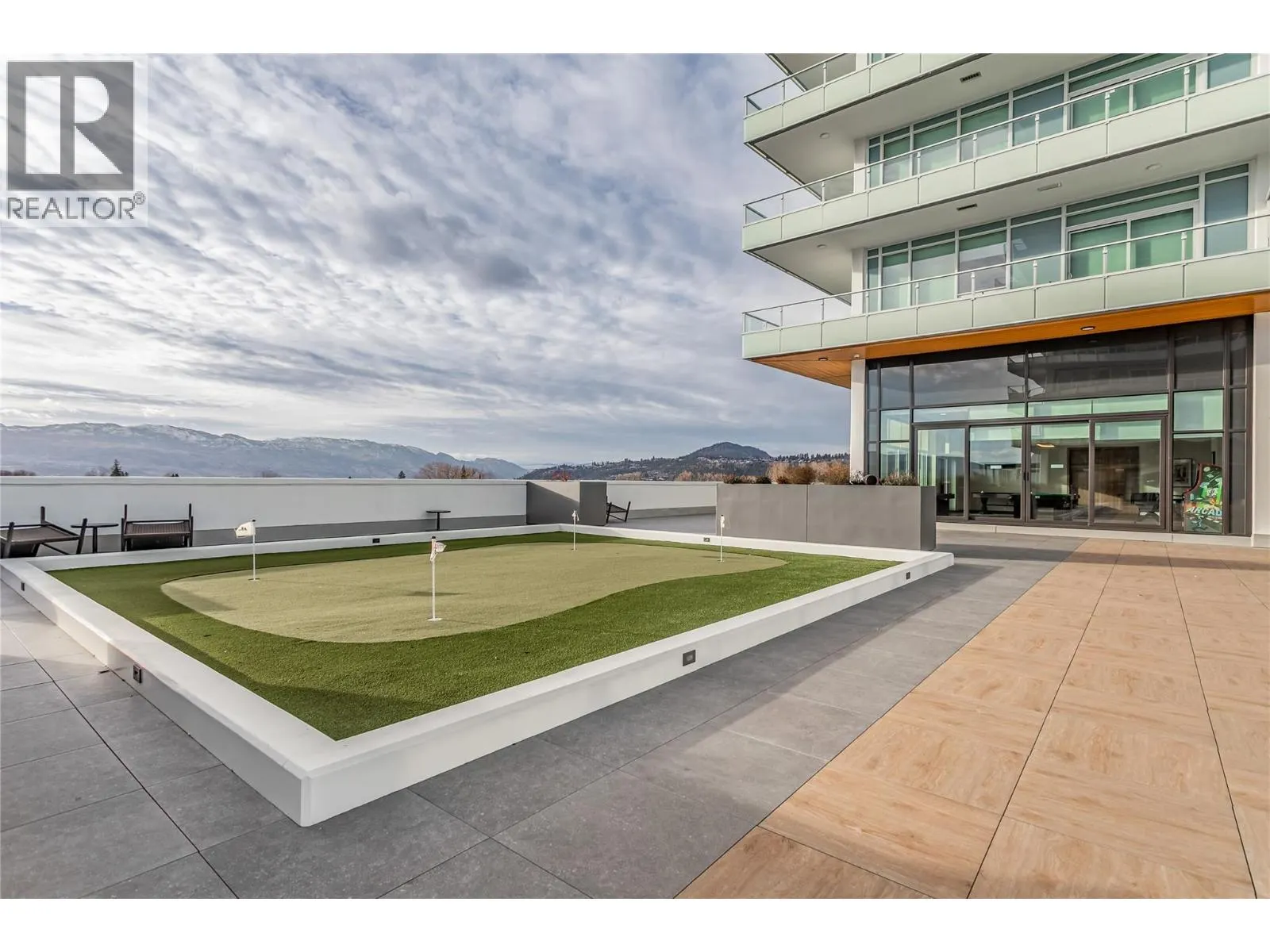238 Leon Avenue Unit# 808