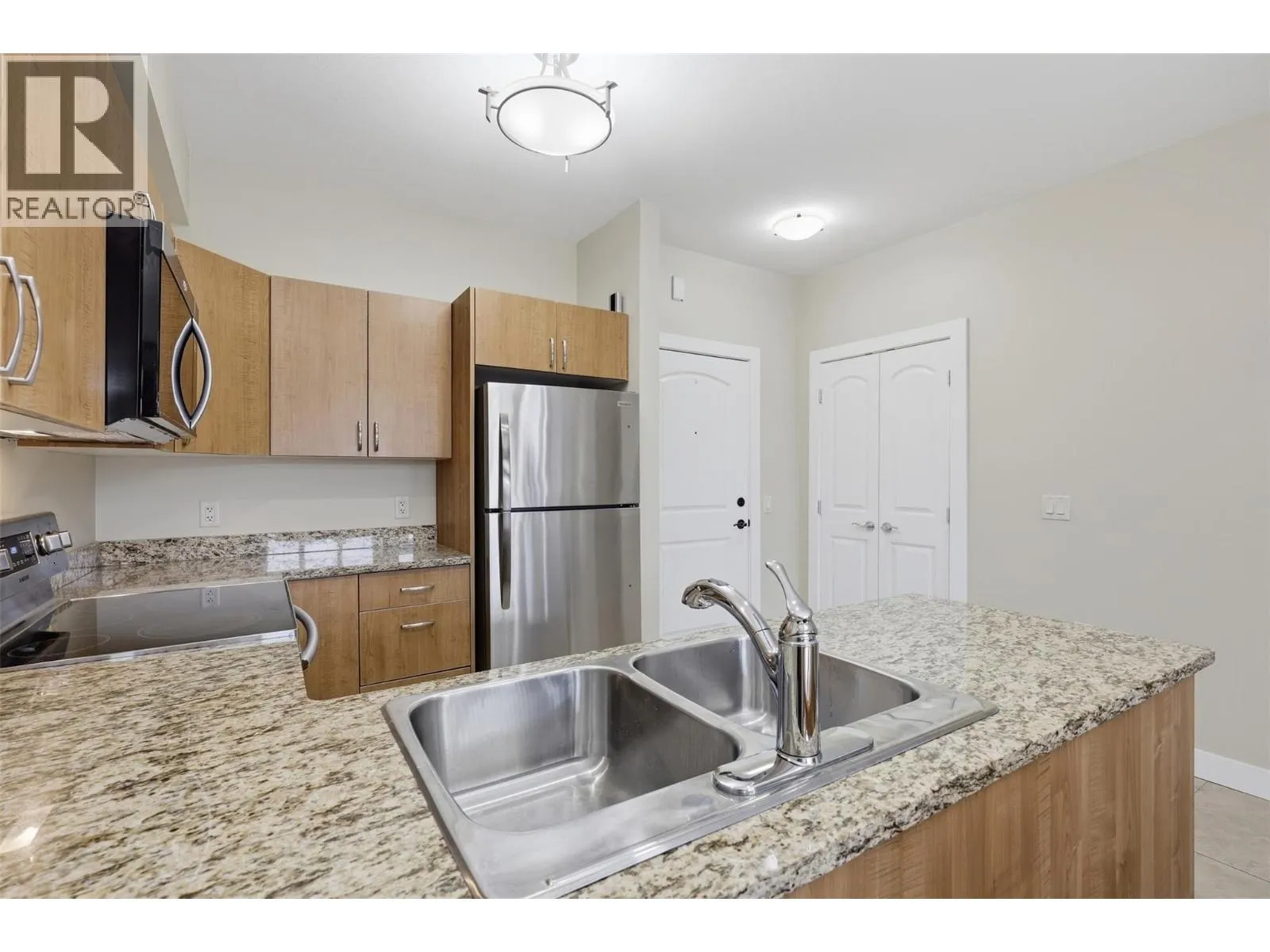 760 MAYFAIR Street Unit# 301