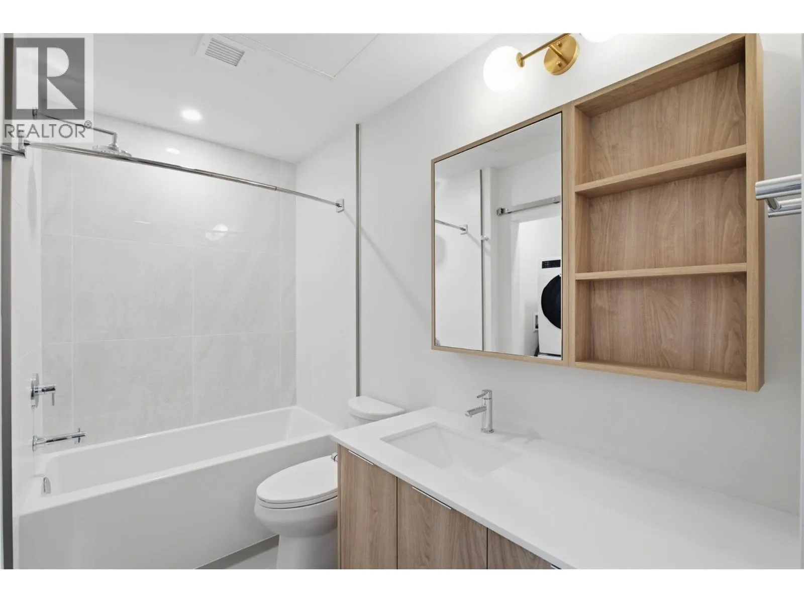 460 Nicola Street Unit# 805