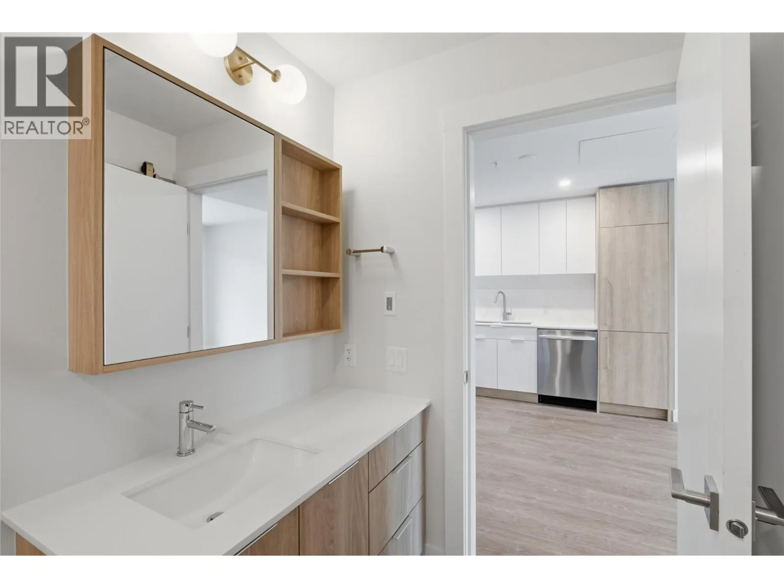 460 Nicola Street Unit# 805