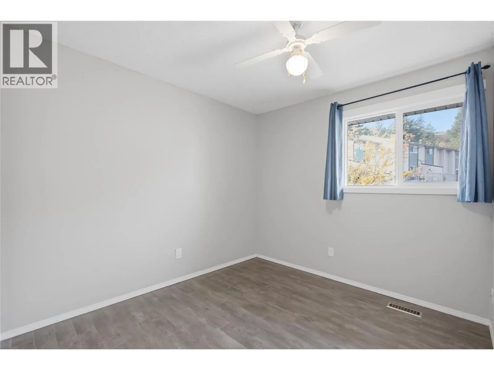 1469 Springhill Drive Unit# 22