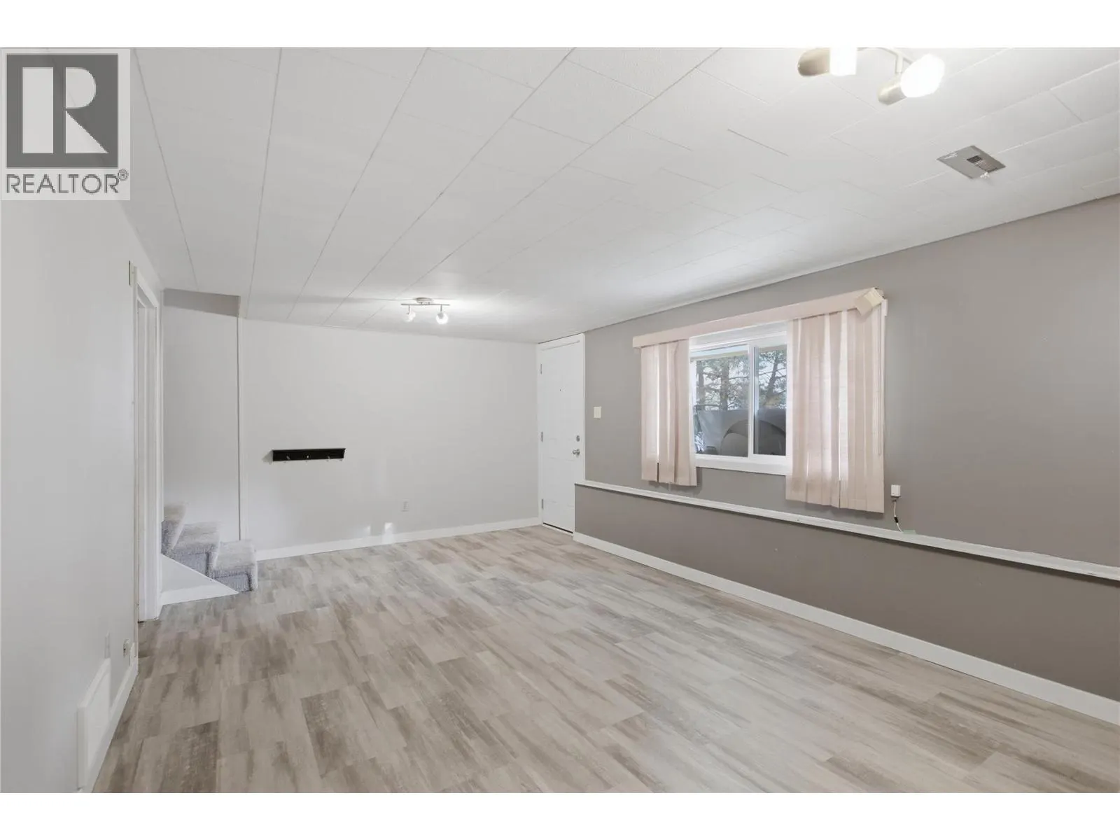 1469 Springhill Drive Unit# 22