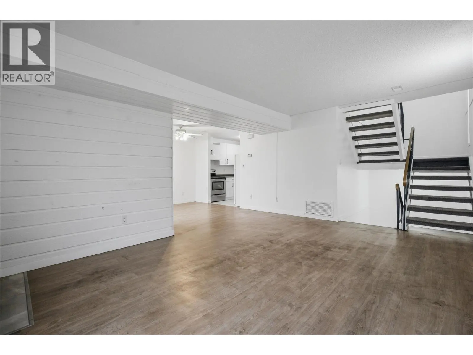 1435 Summit Drive Unit# 53