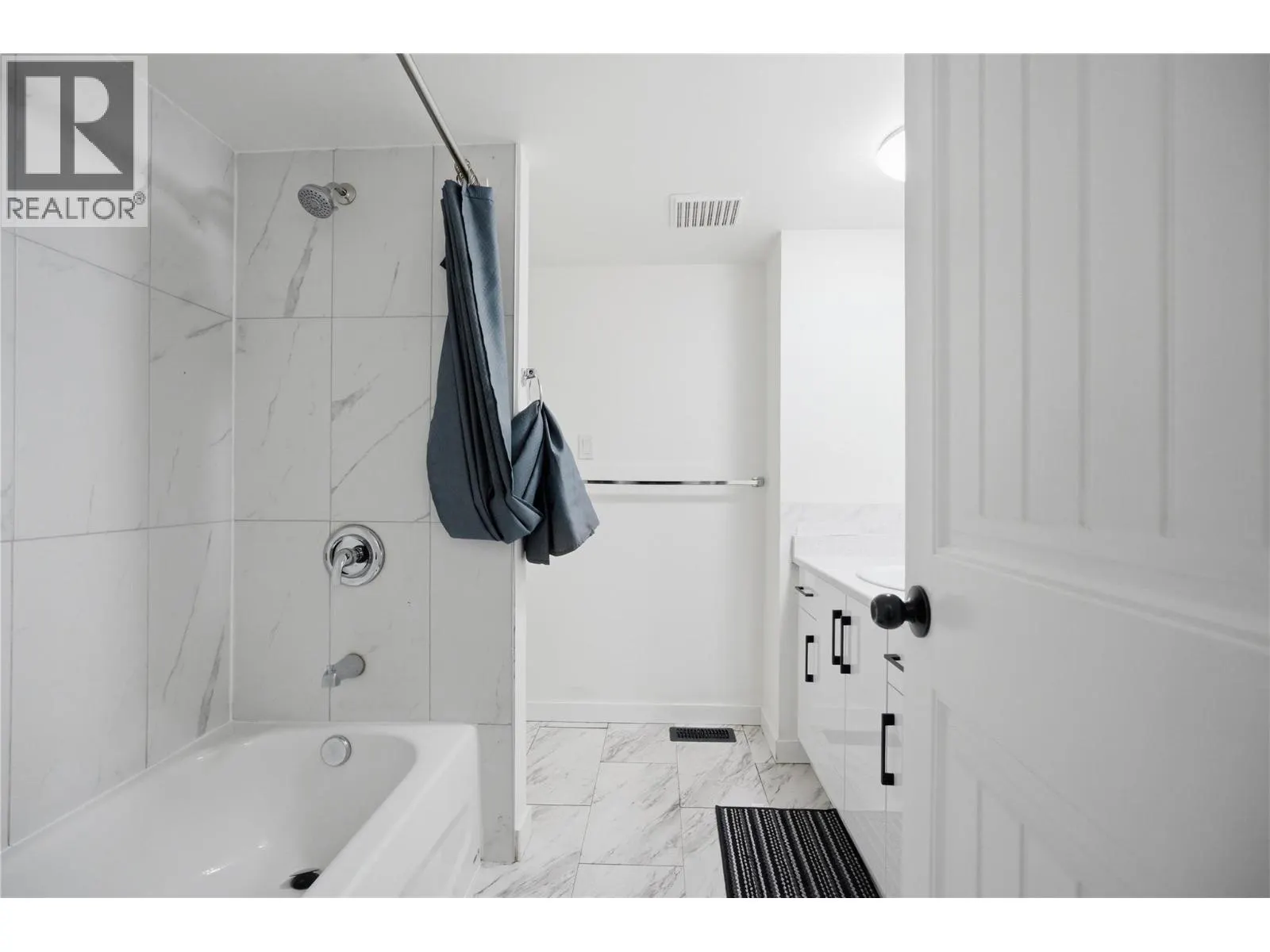 1435 Summit Drive Unit# 53