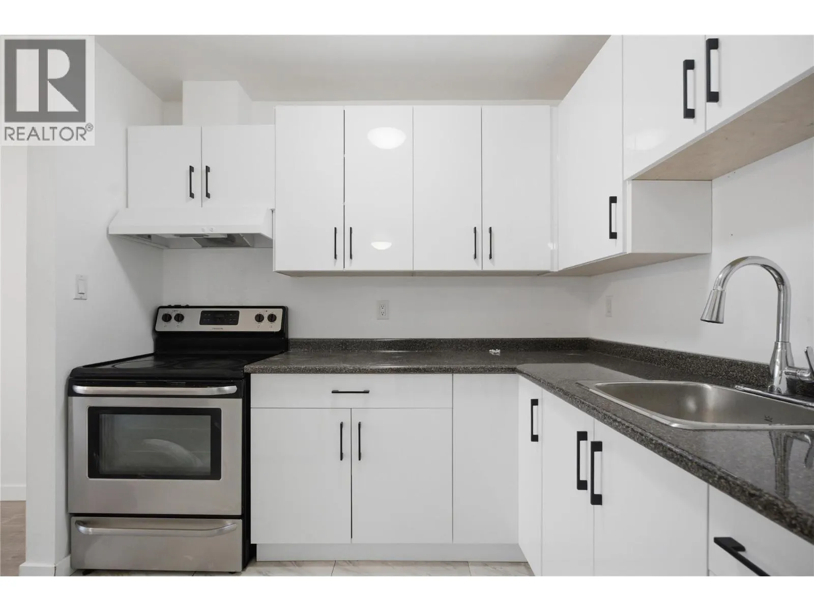 1435 Summit Drive Unit# 53