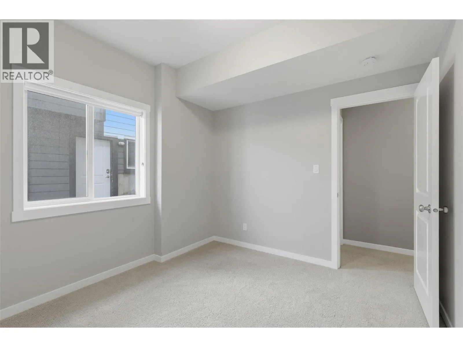 2109 Doubletree Crescent