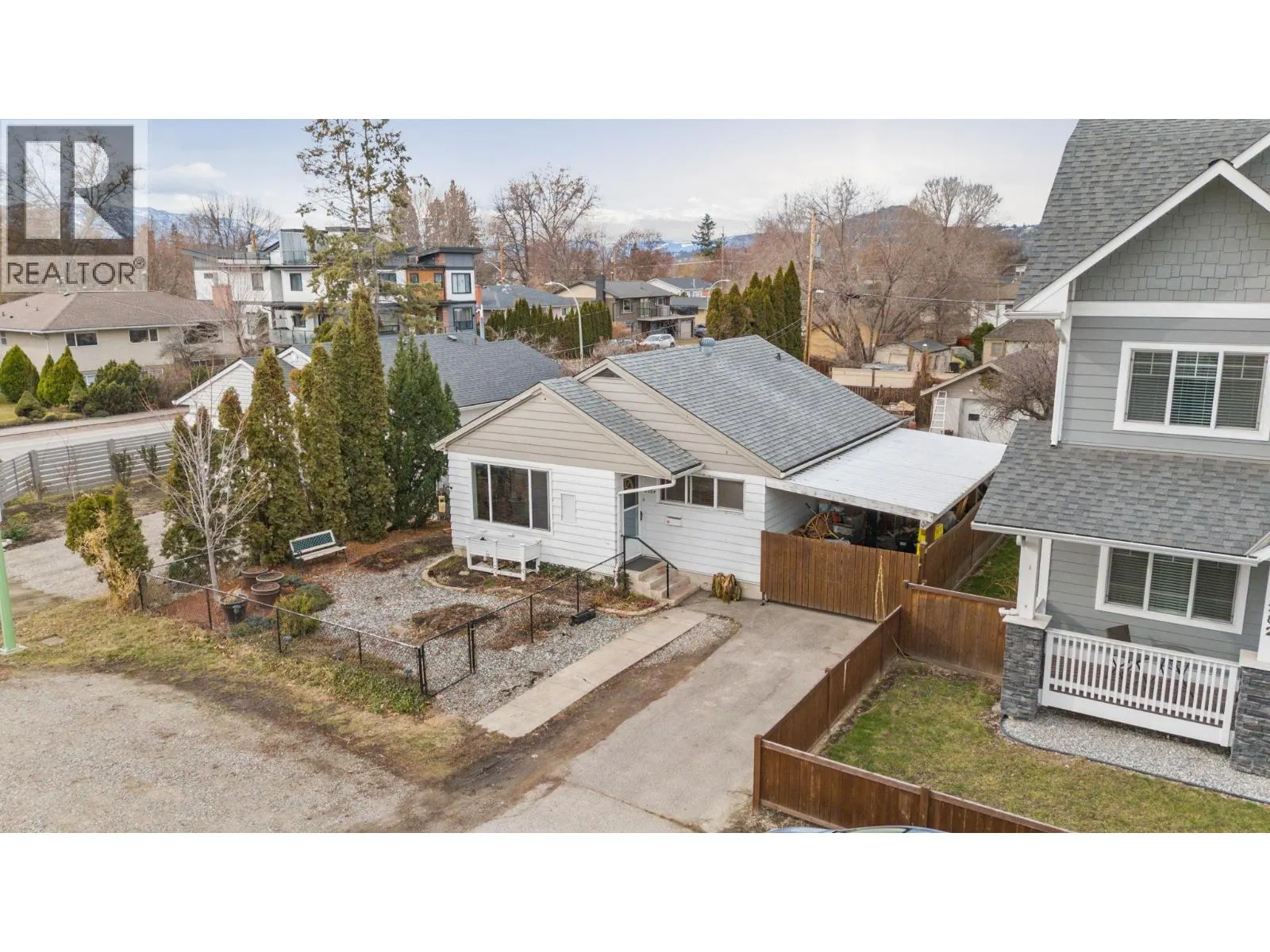 2284 Aberdeen Street