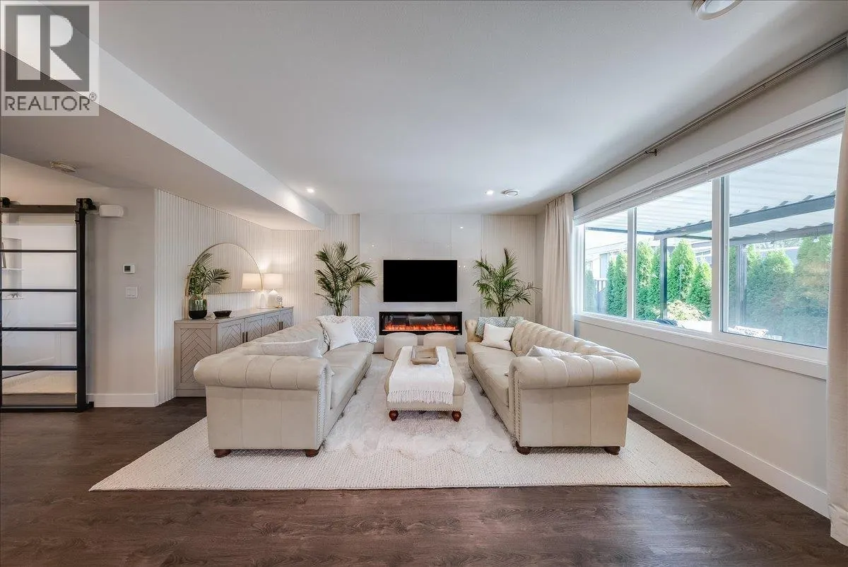 1524 ASPEN Lane