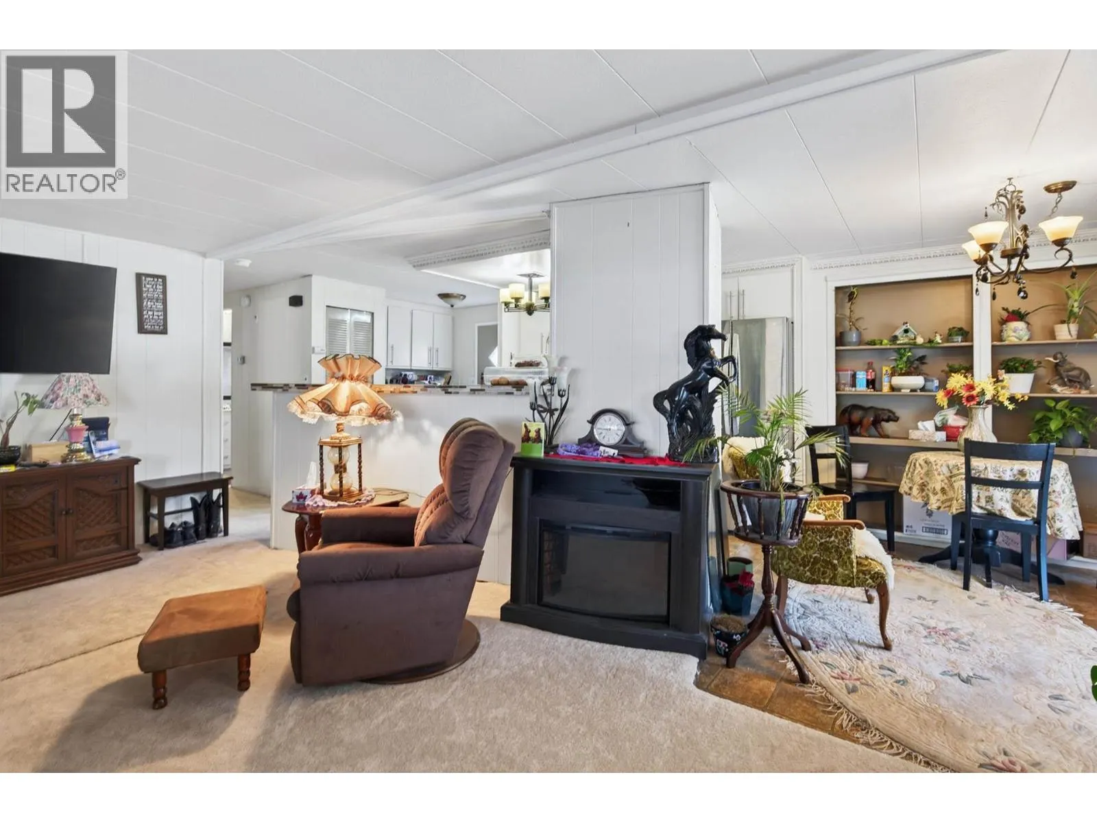 2400 OAKDALE Way Unit# 228