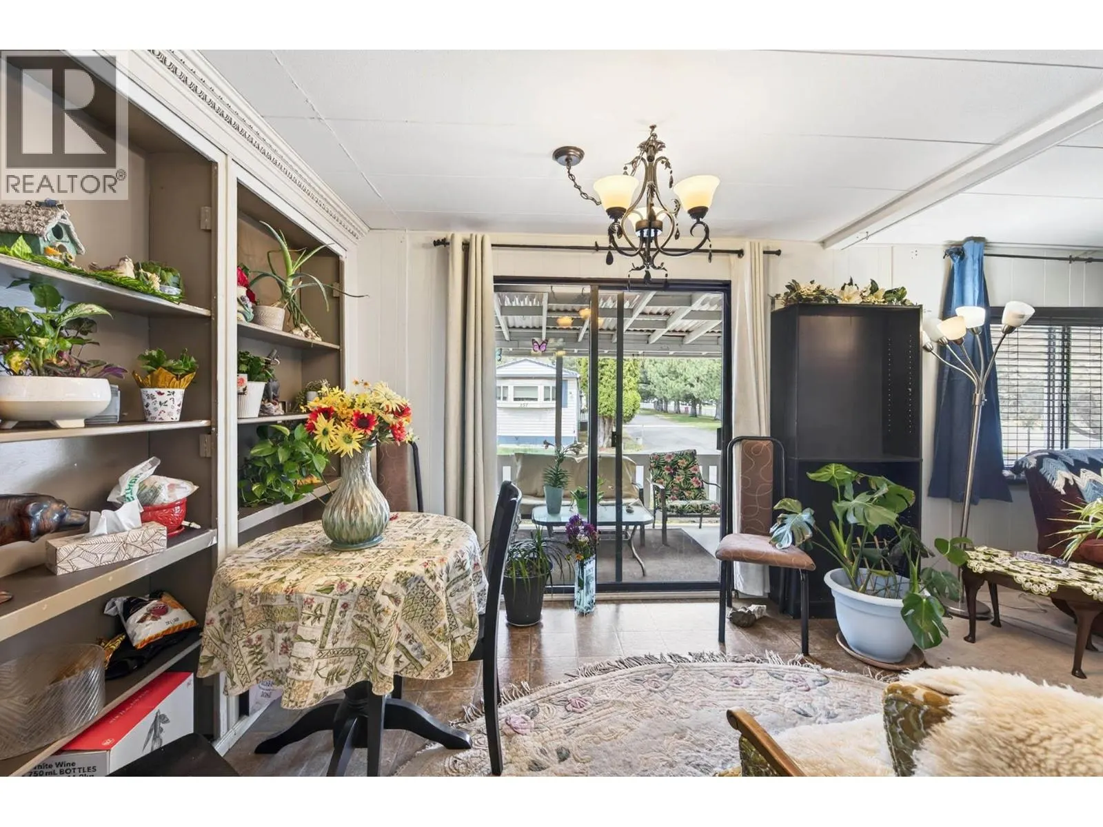 2400 OAKDALE Way Unit# 228