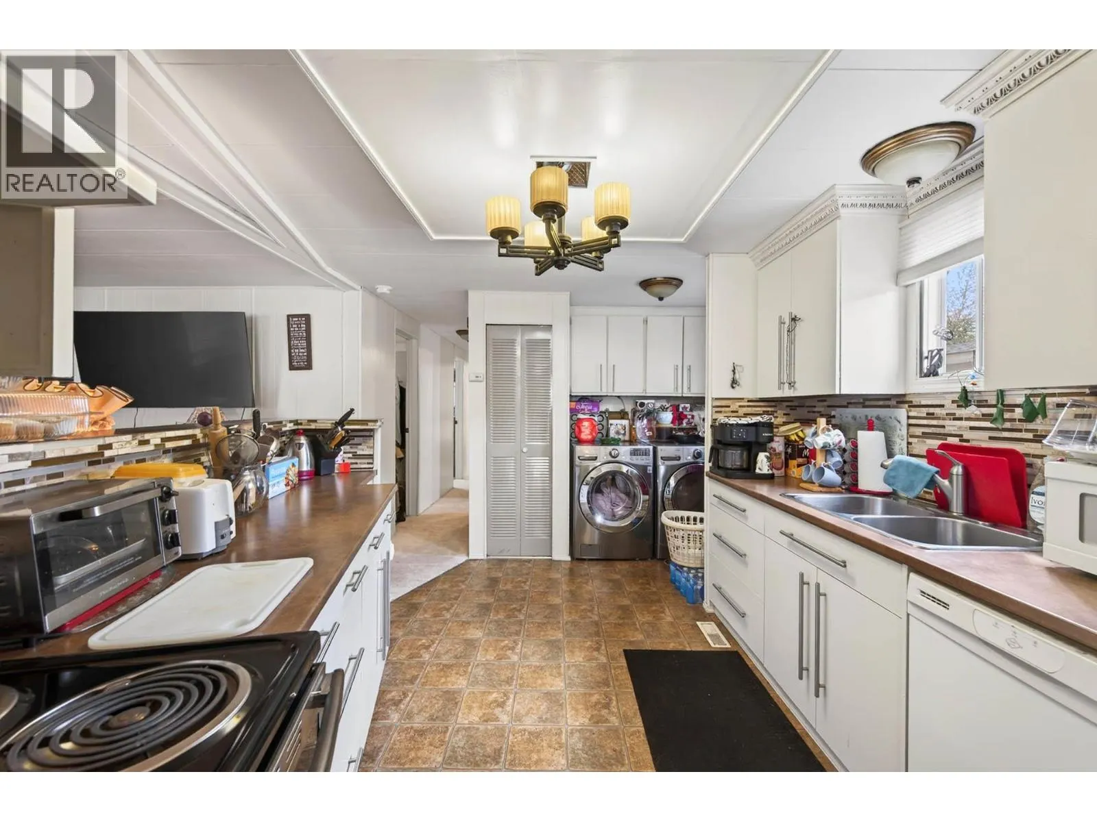 2400 OAKDALE Way Unit# 228