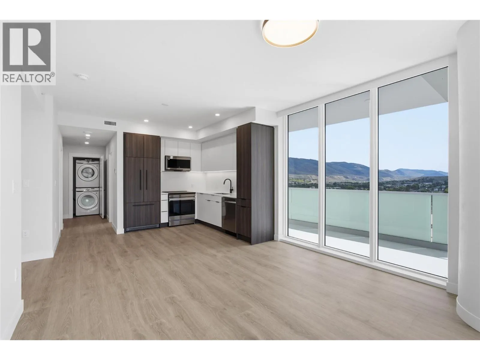 460 NICOLA Street Unit# 504