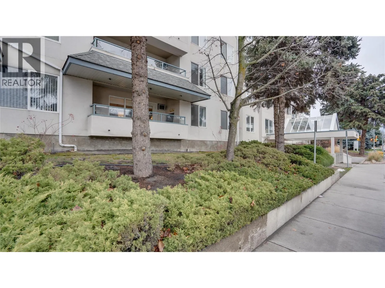 3705 30 Avenue Unit# 104