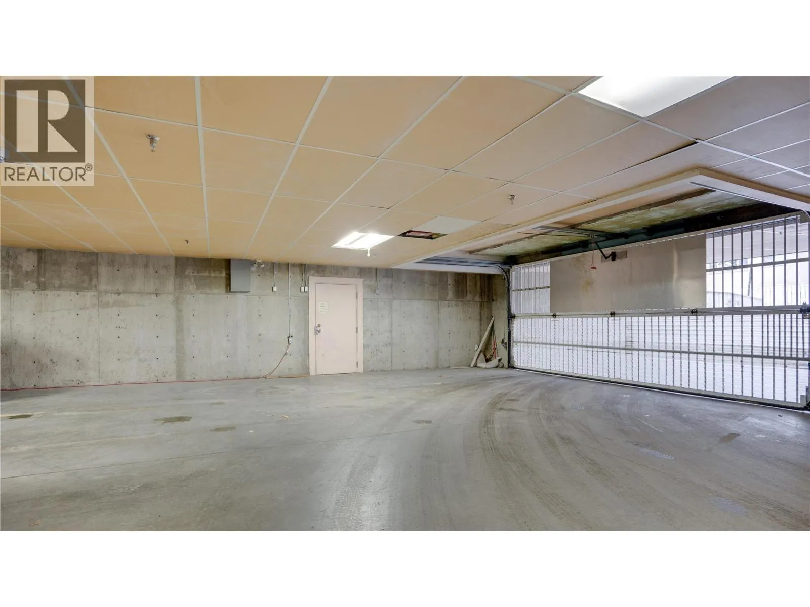 3705 30 Avenue Unit# 104