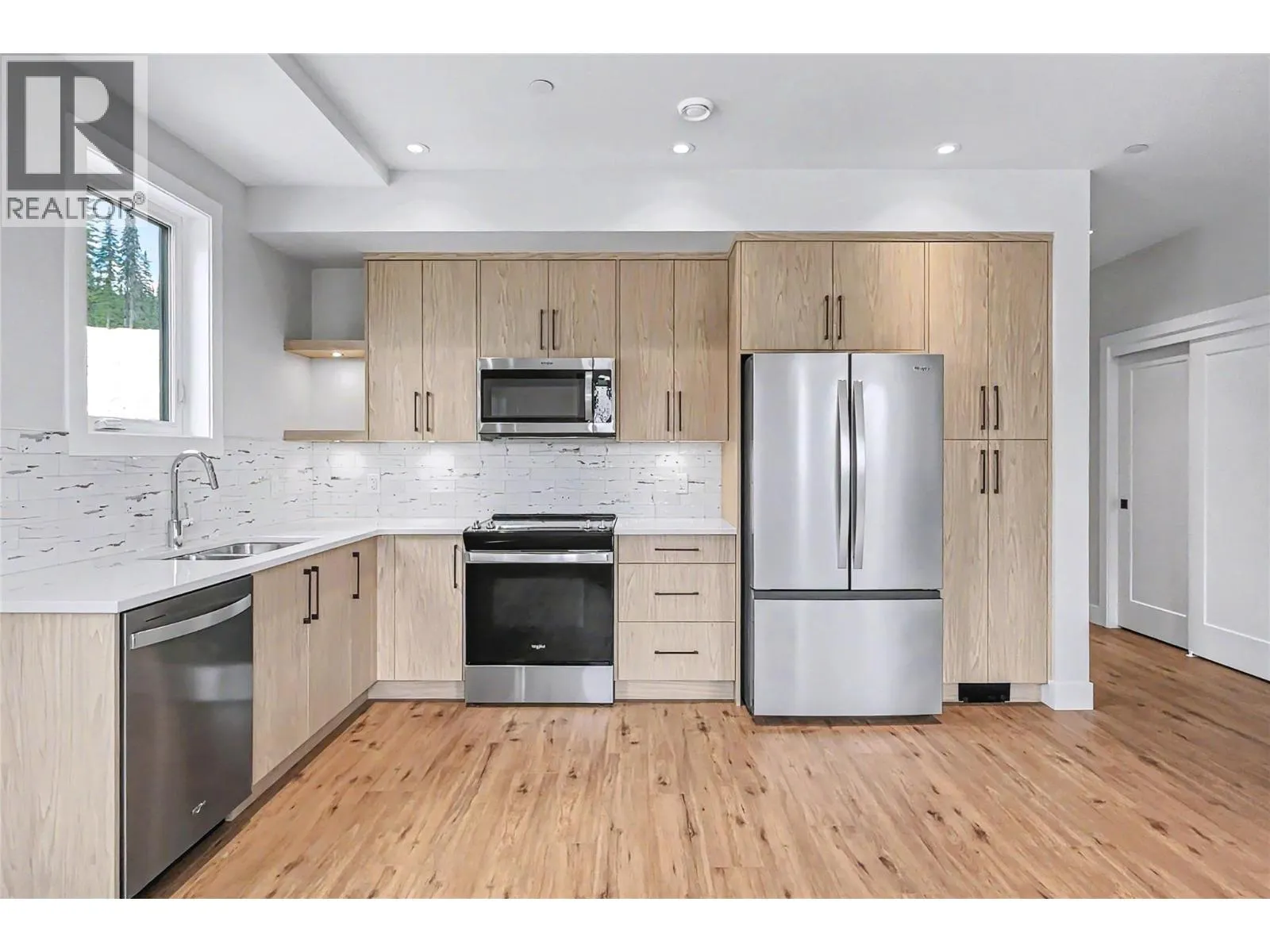 85 Creekside Trail