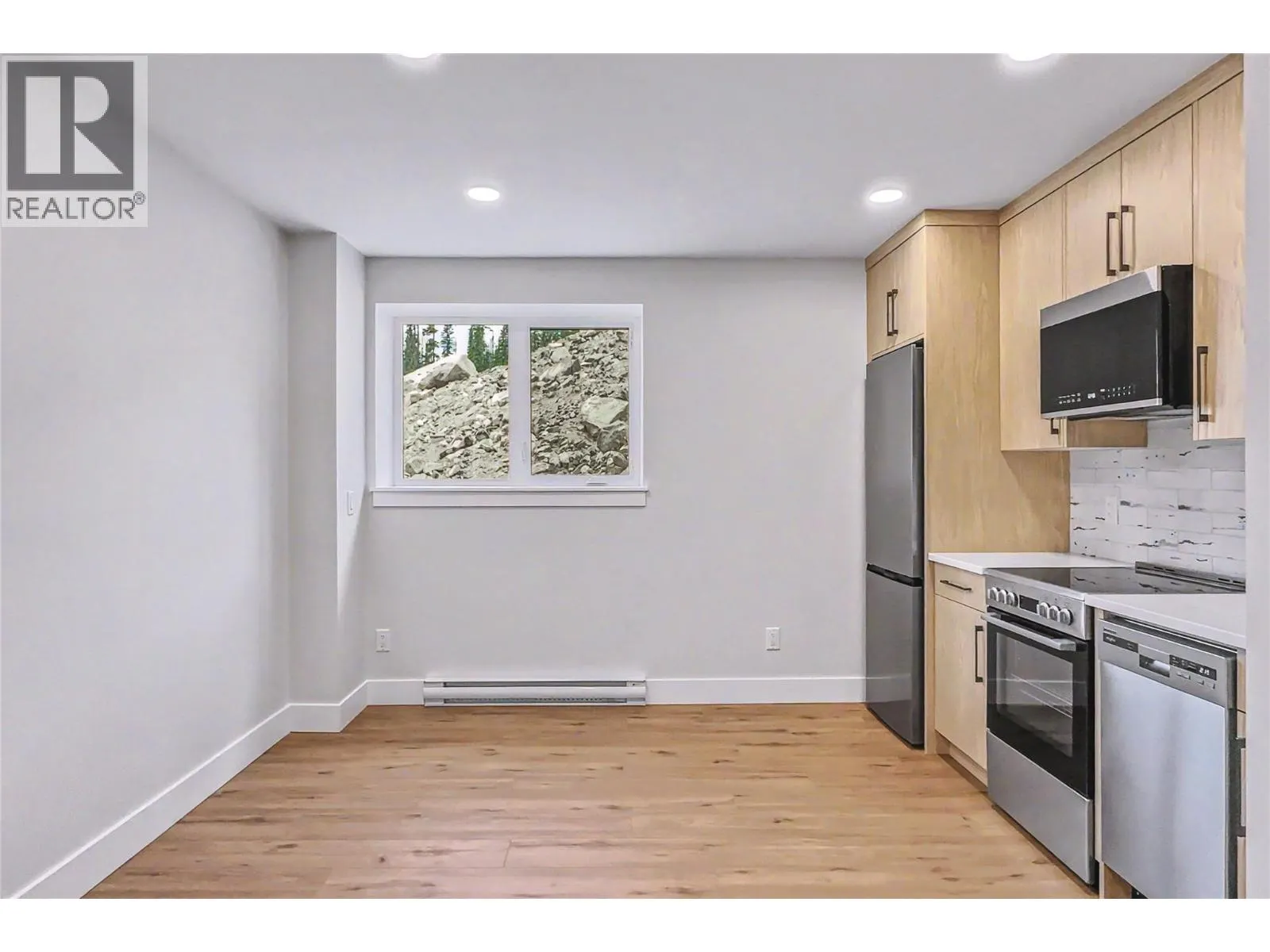 85 Creekside Trail