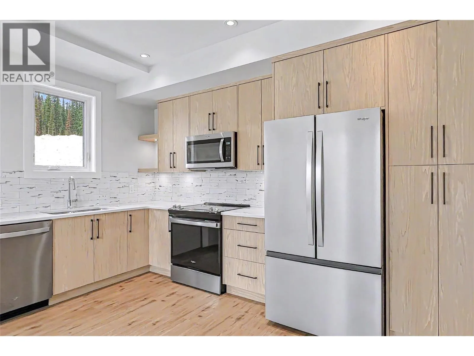 85 Creekside Trail