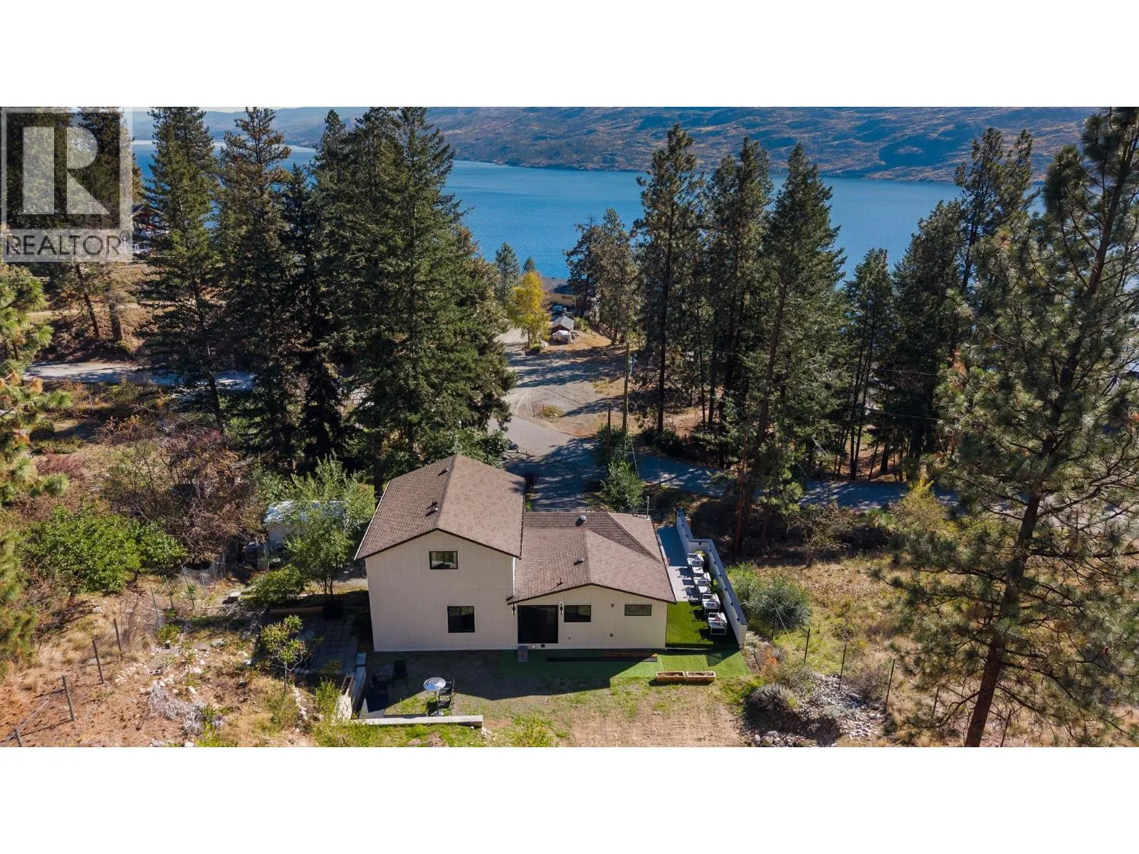 5828 Brown Place