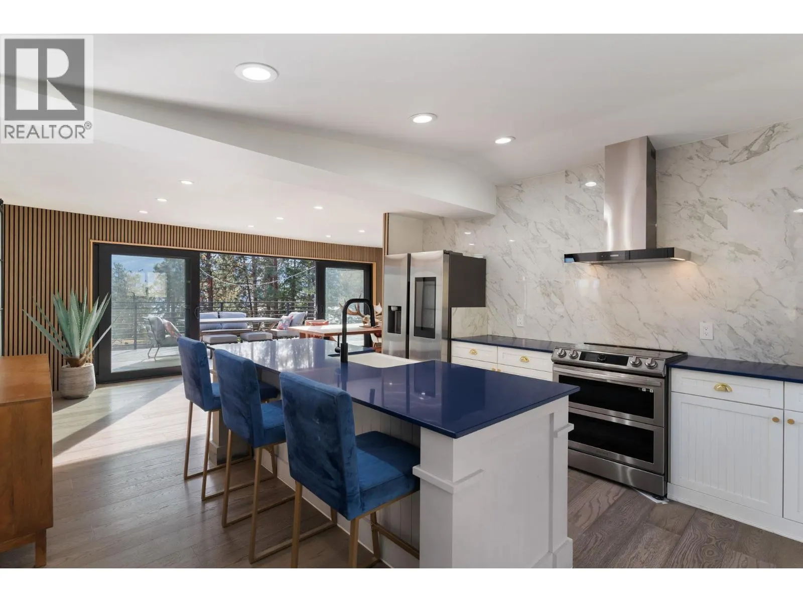 5828 Brown Place