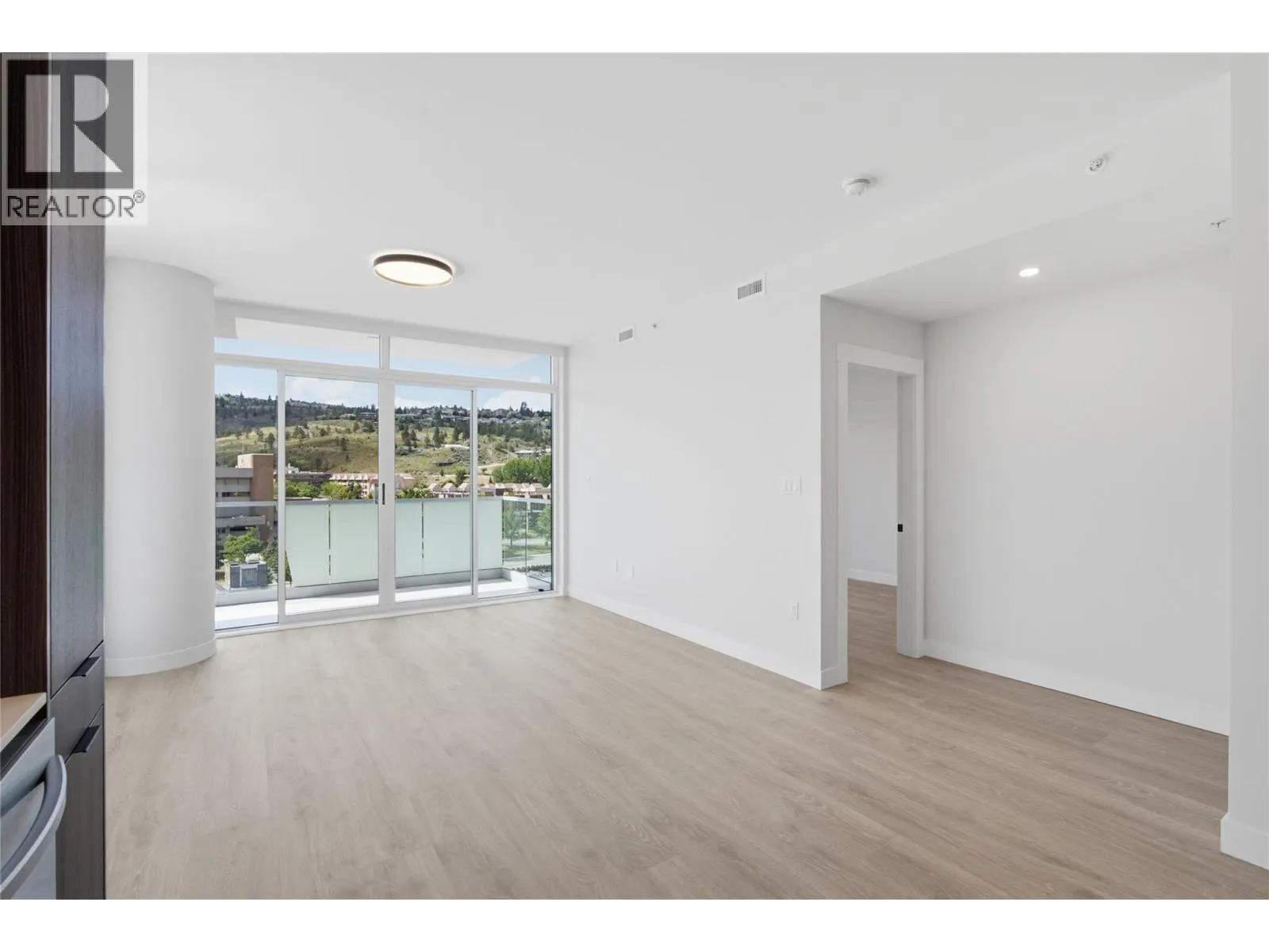 460 Nicola Street Unit# 1004