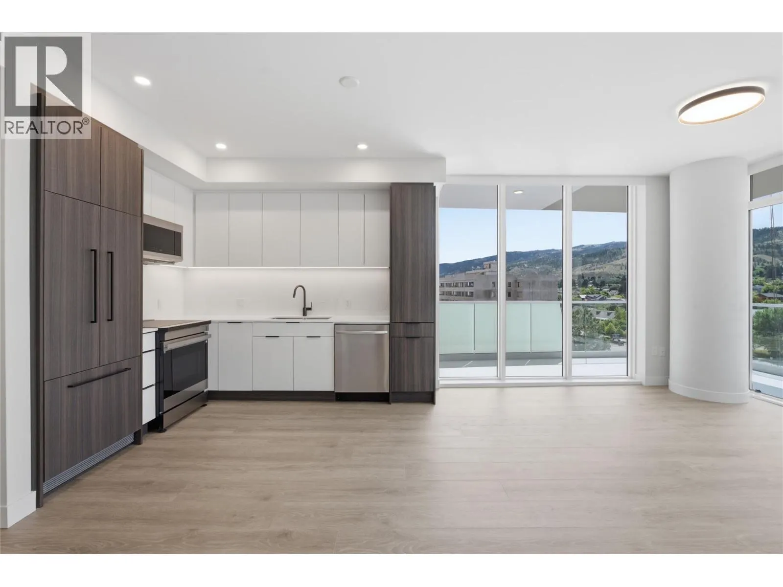 460 Nicola Street Unit# 1004