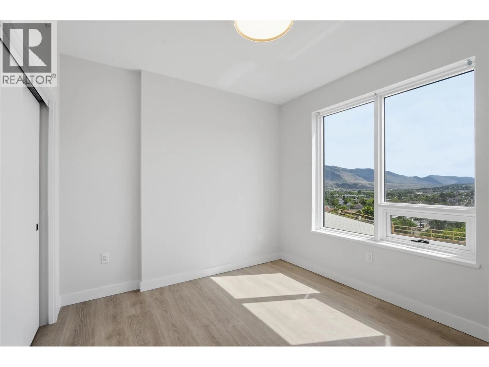 460 Nicola Street Unit# 1004