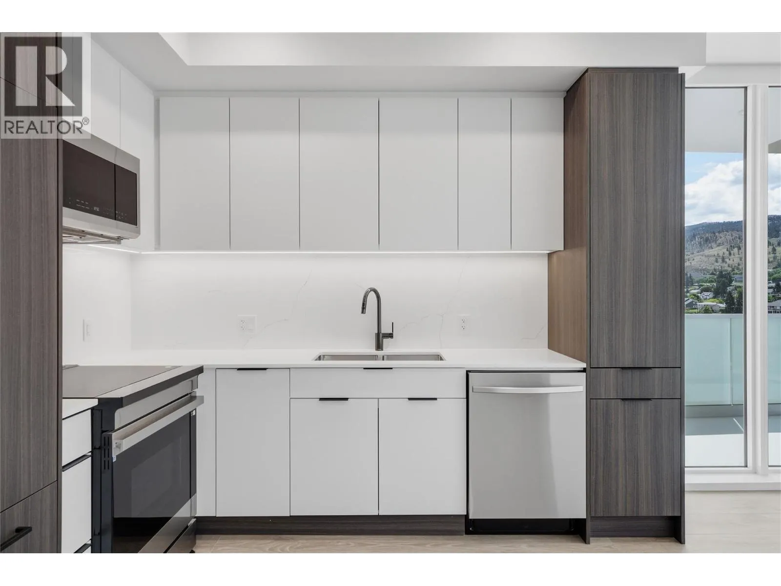 460 Nicola Street Unit# 1004