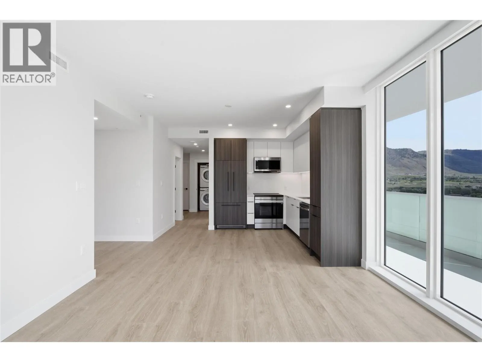 460 Nicola Street Unit# 1004