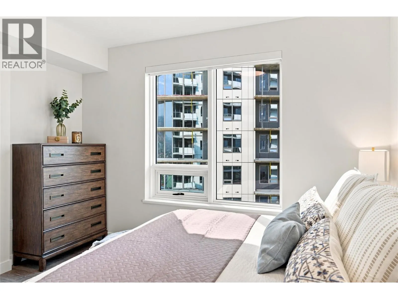 460 Nicola Street Unit# 1506