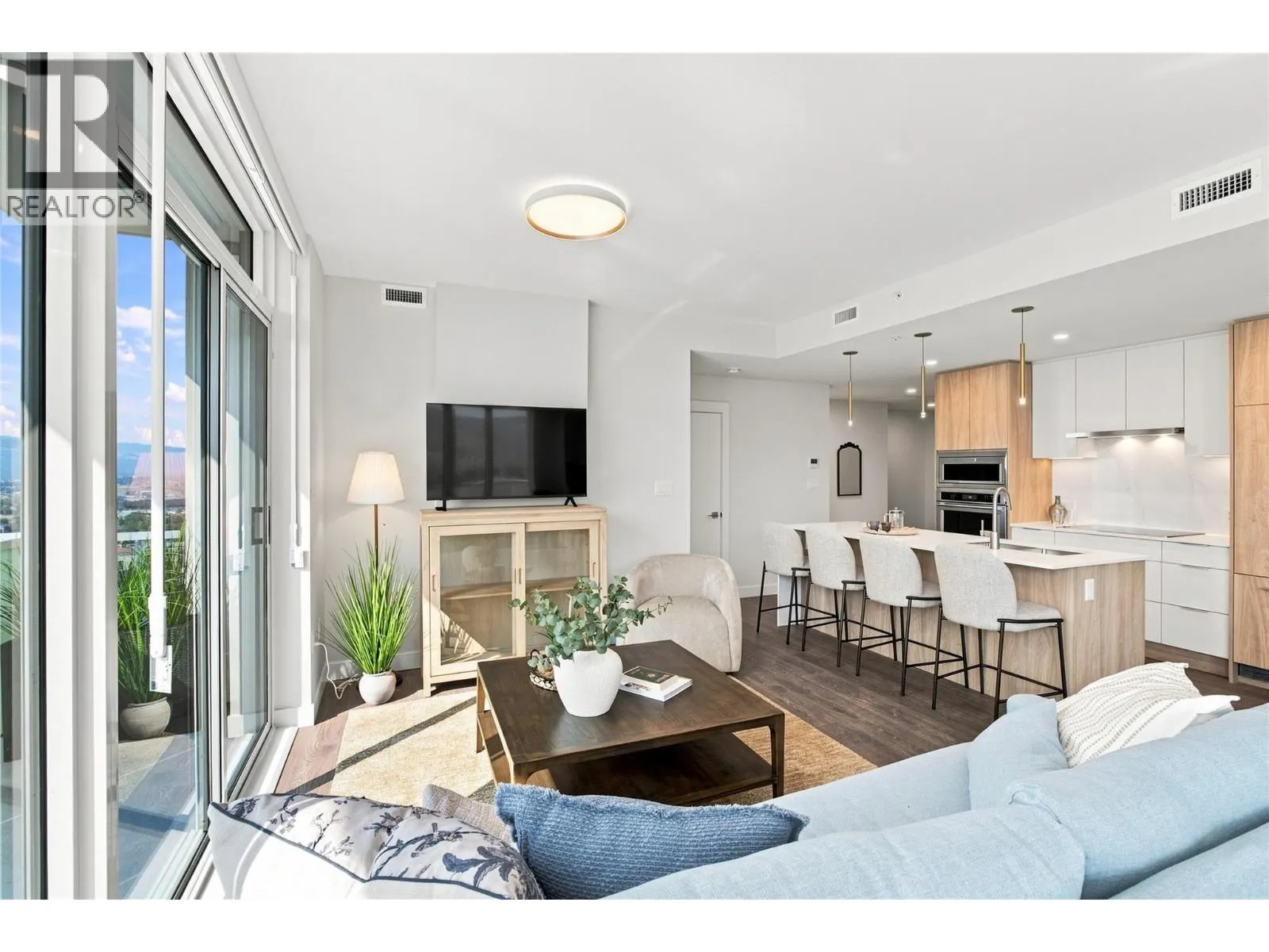 460 Nicola Street Unit# 1506