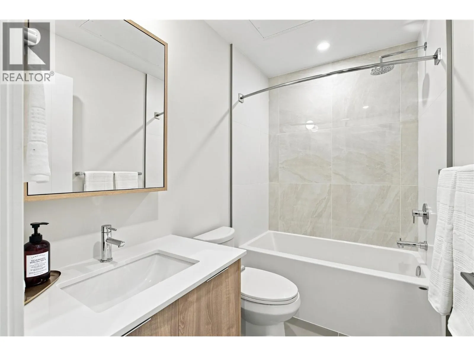460 Nicola Street Unit# 1506