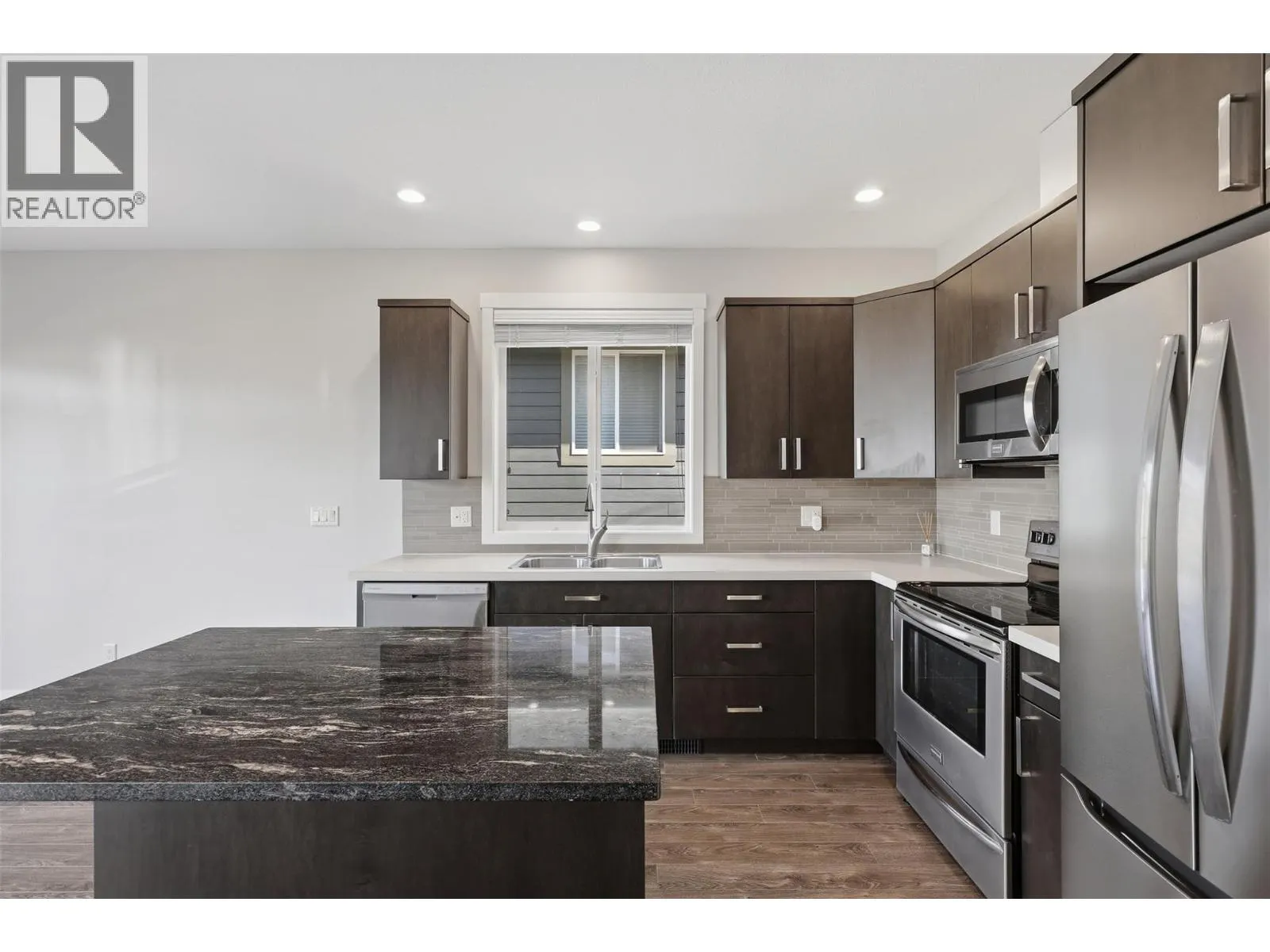 1939 COLDWATER Drive Unit# 106