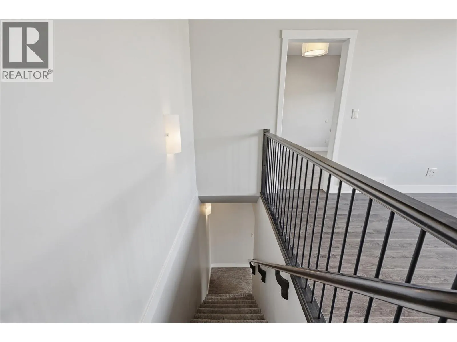 1939 COLDWATER Drive Unit# 106