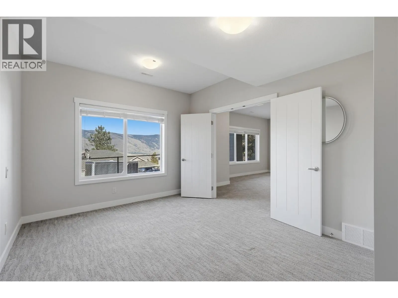 1939 COLDWATER Drive Unit# 106