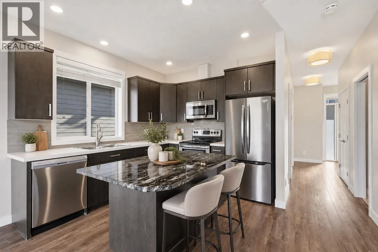 1939 COLDWATER Drive Unit# 106