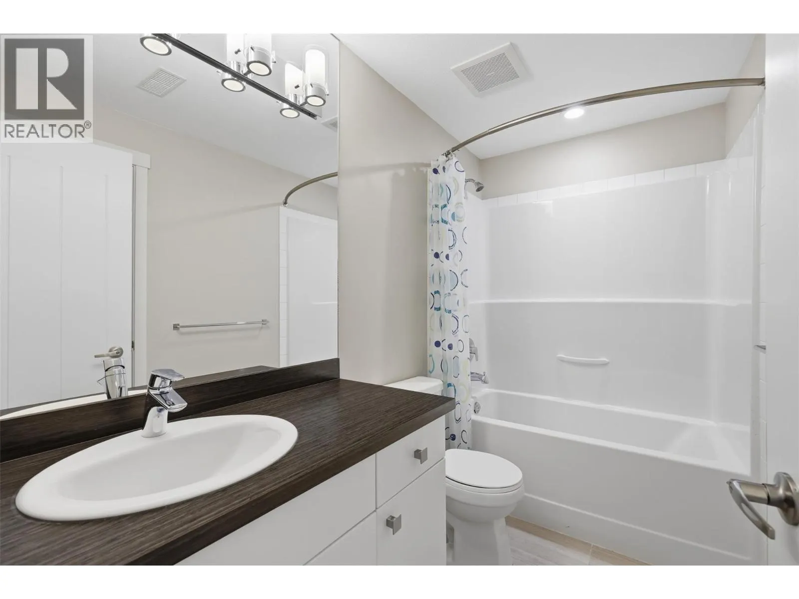 1939 COLDWATER Drive Unit# 106