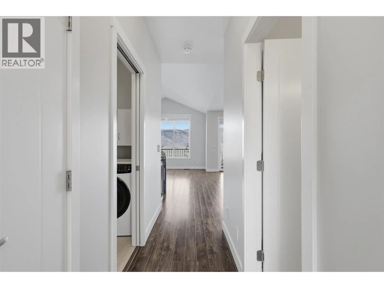 1939 COLDWATER Drive Unit# 106