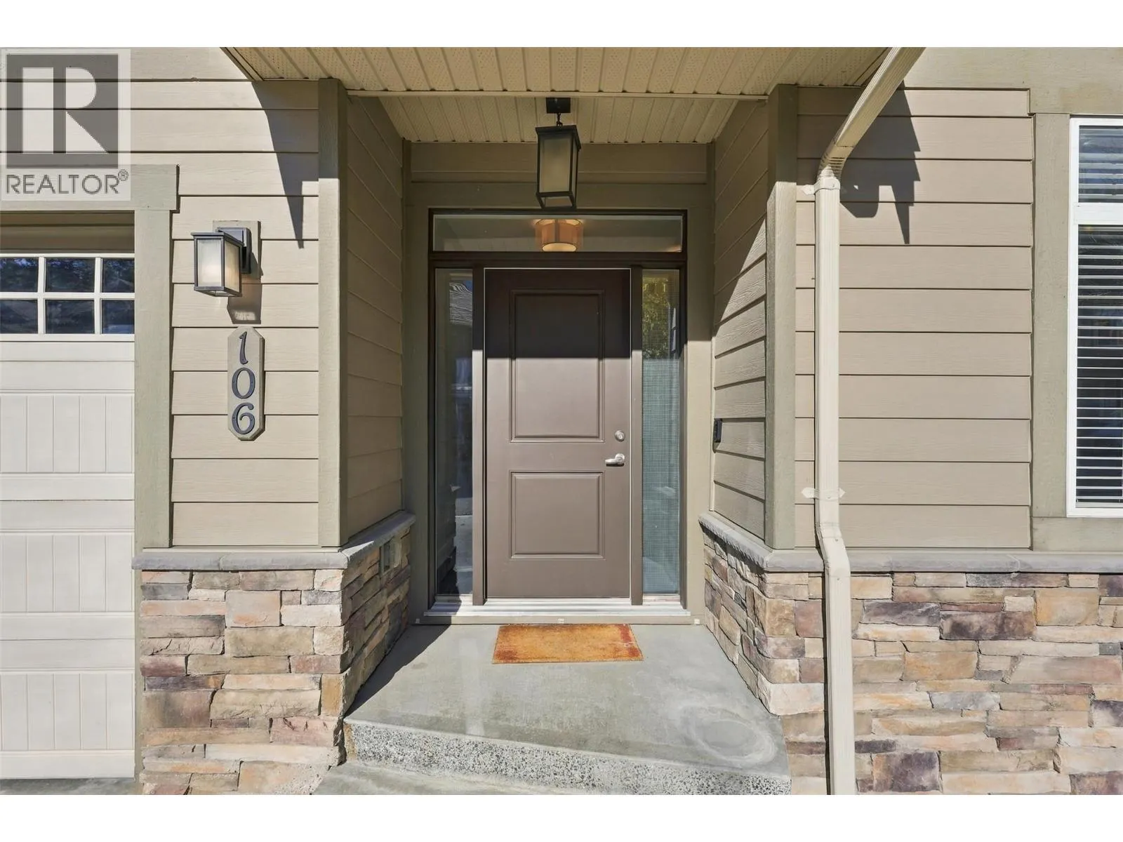 1939 COLDWATER Drive Unit# 106