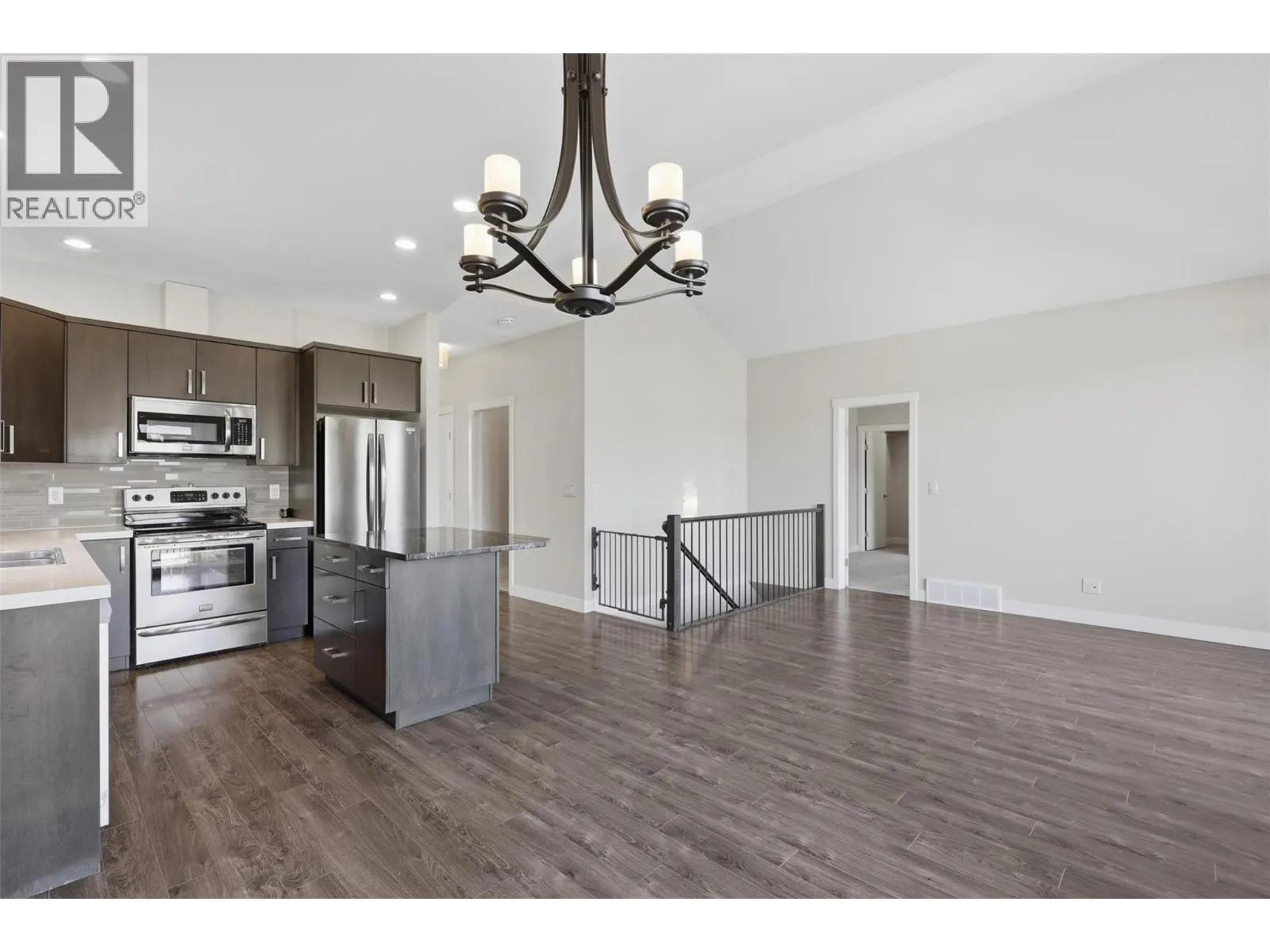 1939 COLDWATER Drive Unit# 106