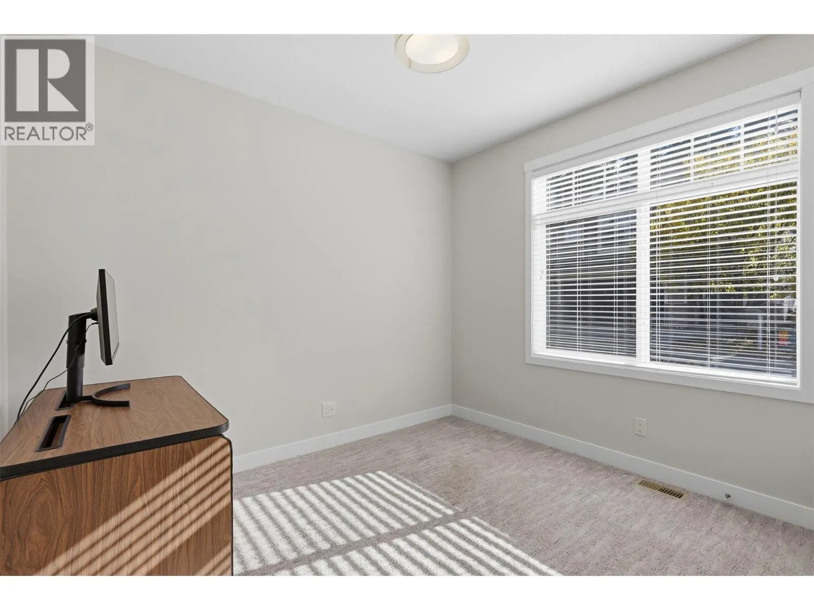 1939 COLDWATER Drive Unit# 106