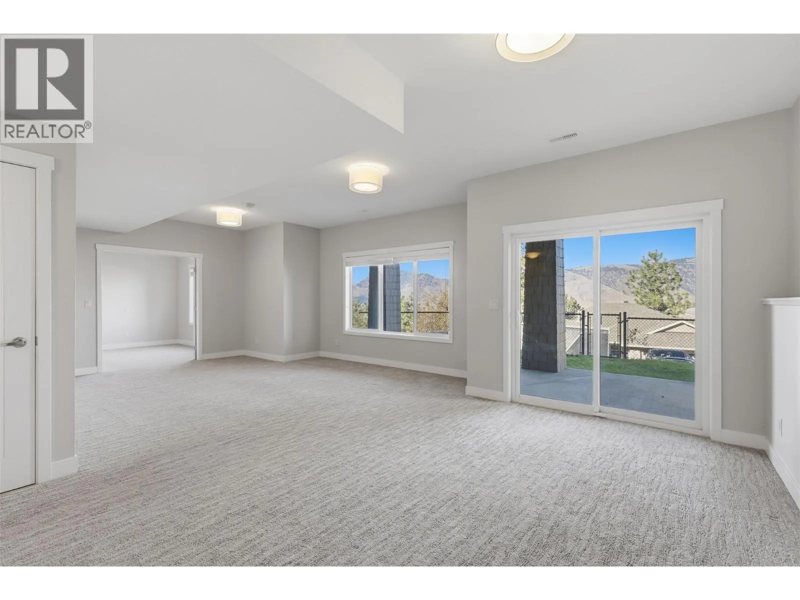 1939 COLDWATER Drive Unit# 106
