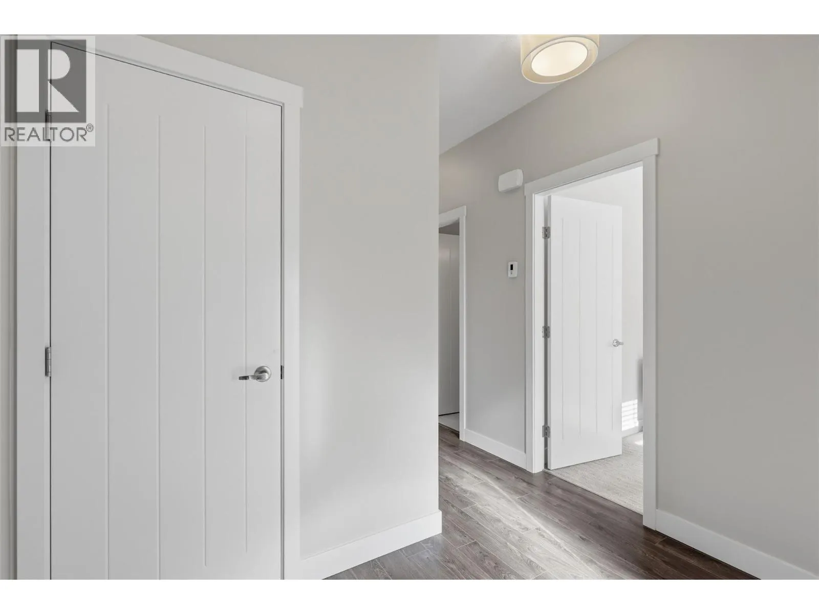 1939 COLDWATER Drive Unit# 106