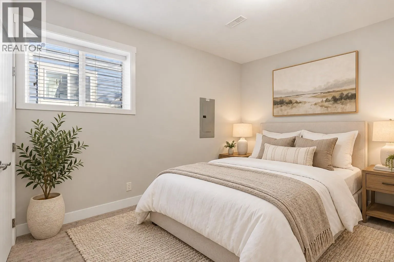 1939 COLDWATER Drive Unit# 106